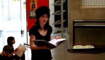 Lecture à la bibliothèque Lucien Rose